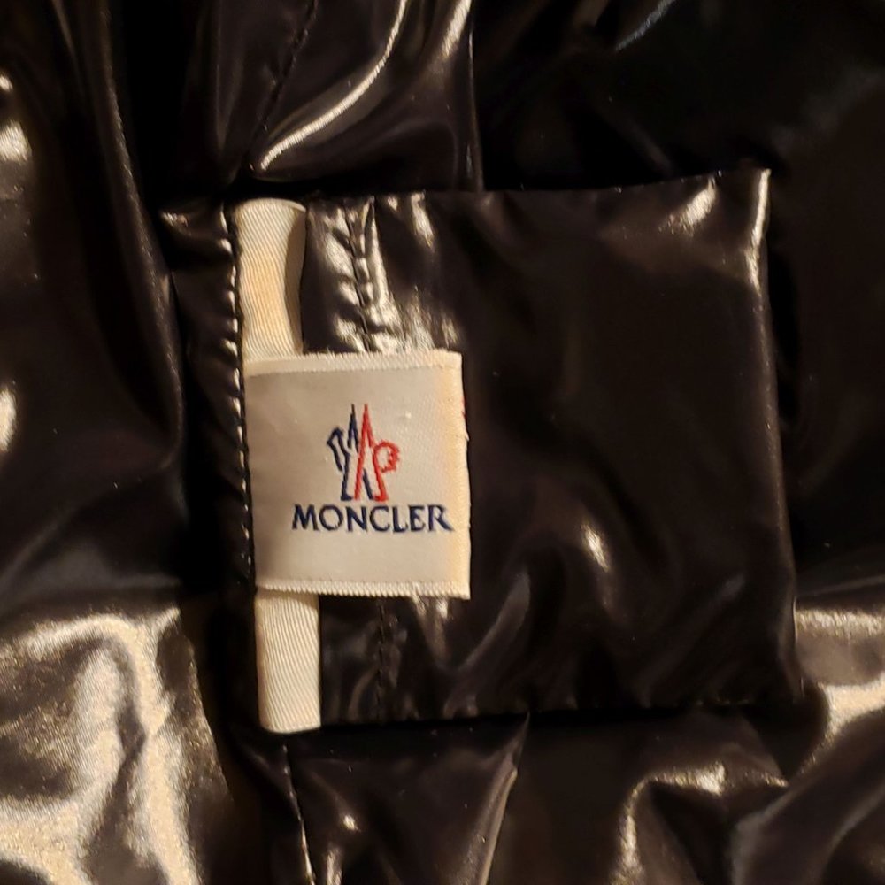 NWOT Moncler VOS Giubboto 3/4 puffer no hood, black, size 3 RARE FIND!! - Picture 8 of 17